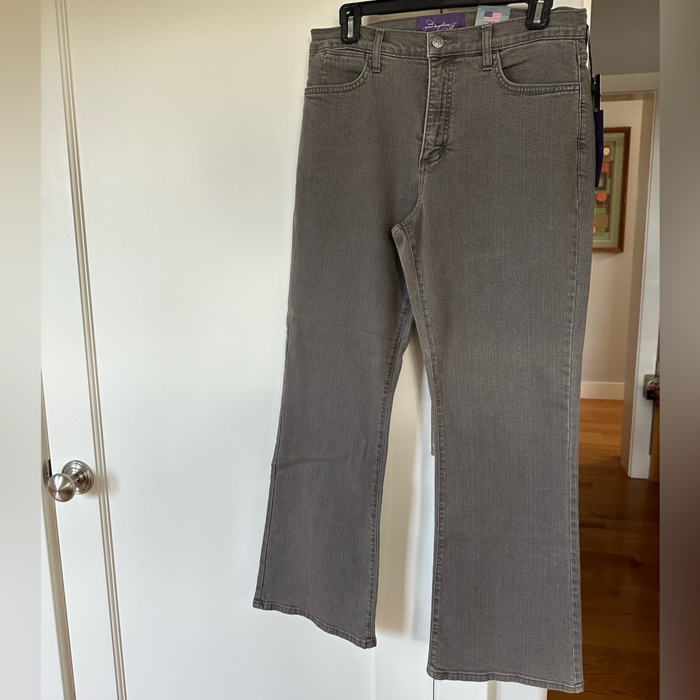 NYDJ stretch Jeans, Bootcut, NWT, size 10P, grey color. Paid $60.